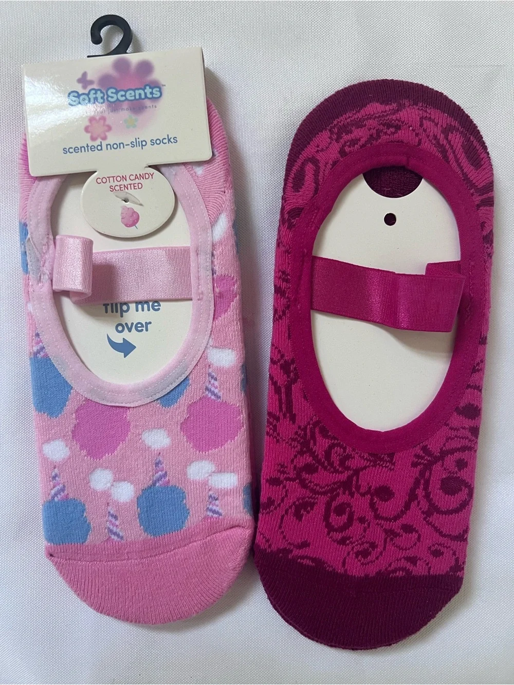 2 Pairs Women's Non-Slip No Show Socks | Soft Scents & Pink Pattern | NWOT
